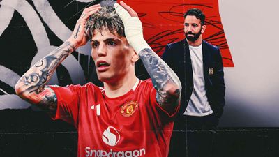 Alejandro Garnacho: Ngôi sao đang lên của Manchester United đang đối mặt với tương lai bất định