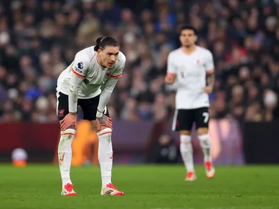 Arne Slot được thúc giục loại Darwin Núñez sau khi chỉ trích 'Hành vi' của Striker