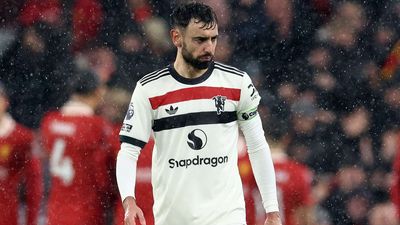 Bruno Fernandes chỉ trích các đồng đội ở Man Utd sau trận hòa với Liverpool
