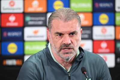 Tranh luận về vòng loại Champions League: Wenger đấu với Postecoglou trên con đường Europa League
