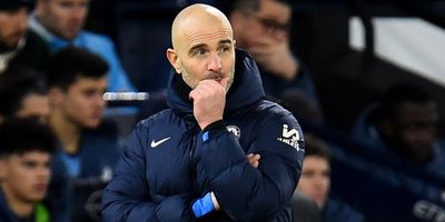 Chelsea khám phá đối thủ tiềm năng của Conference League, khả năng tái hợp của Man Utd