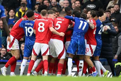 Chelsea bị phạt 25.000 bảng Anh lần thứ hai khi 20 người ẩu đả làm lu mờ trận hòa Nottingham Forest
