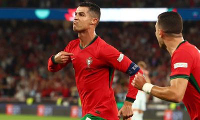CR7 được cho biết anh ấy 'đang trên đường đạt được 1.000 bàn thắng trong sự nghiệp' sau chiến thắng trước Scotland