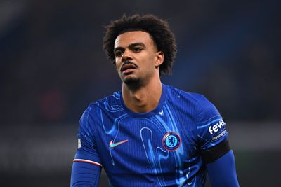 Dortmund muốn ký hợp đồng với hậu vệ Veiga của Chelsea