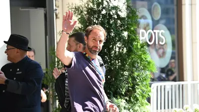 Các cầu thủ Anh và Gareth Southgate nhanh chóng rời đi sau Euro 2024 đau lòng