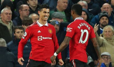 CR700: Cột mốc khó tin của một huyền thoại