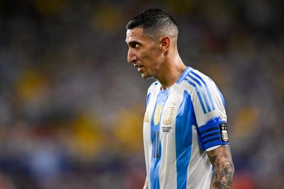 'Tôi vẫn đang dùng thuốc', Di Maria nói sau khi Argentina tan vỡ