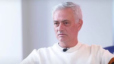 Jose Mourinho tiết lộ dự đoán Premier League và Champions League
