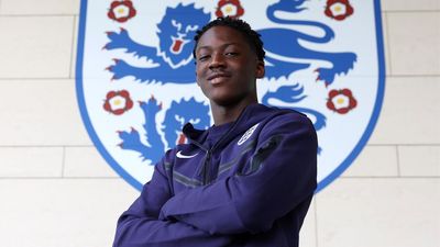 Kobbie Mainoo lần đầu tiên được gọi vào đội tuyển Anh cho Manchester United