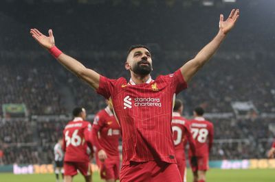 Mohamed Salah giành giải Cầu thủ xuất sắc nhất năm của FWA lần thứ ba: Thành tích lịch sử của Premier League
