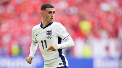 Phil Foden mở ra về việc tuyển Anh 'khó khăn' để đáp lại các nhà phê bình Euro 2024