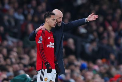 Ten Hag: Antony phải giành được vị trí của mình tại Man Utd