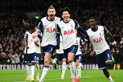 Tottenham thắng Man Utd ở tứ kết Cúp EFL đầy kịch tính