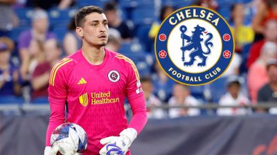 Tại sao Chelsea trả 14 triệu bảng cho thủ môn ngôi sao New England Revolution Djordje Petrovic