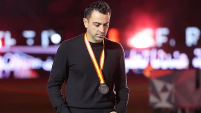 Xavi khẳng định sẽ từ chức nếu cầu thủ Barcelona không ủng hộ anh