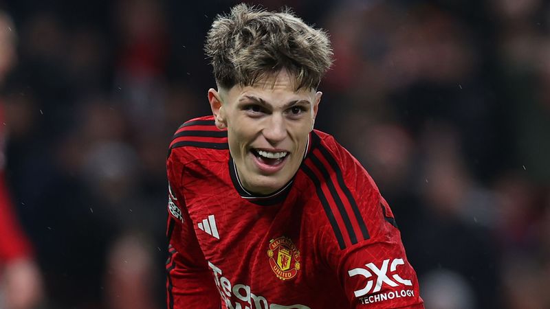 Man Utd chuẩn bị đón Alejandro Garnacho bất ngờ trong thương vụ chuyển nhượng kép