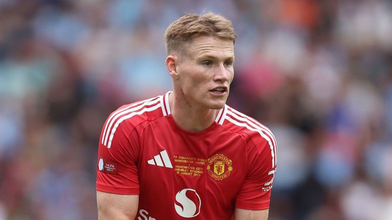 Fulham thống trị Scott McTominay nói chuyện với Manchester United giữa cuộc cạnh tranh với Napoli